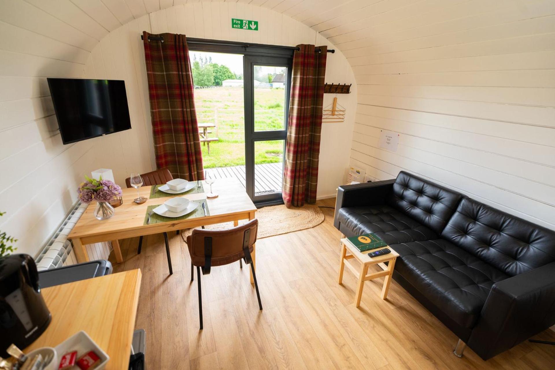 Aonach Mor Pod Villa Fort William Bagian luar foto